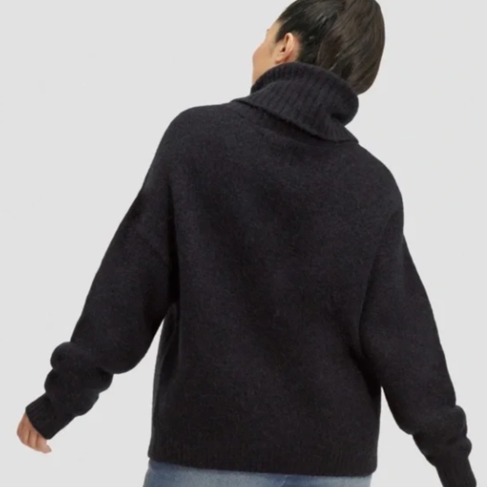 NWT UGG Lylah Roll Neck Sweater Size Small